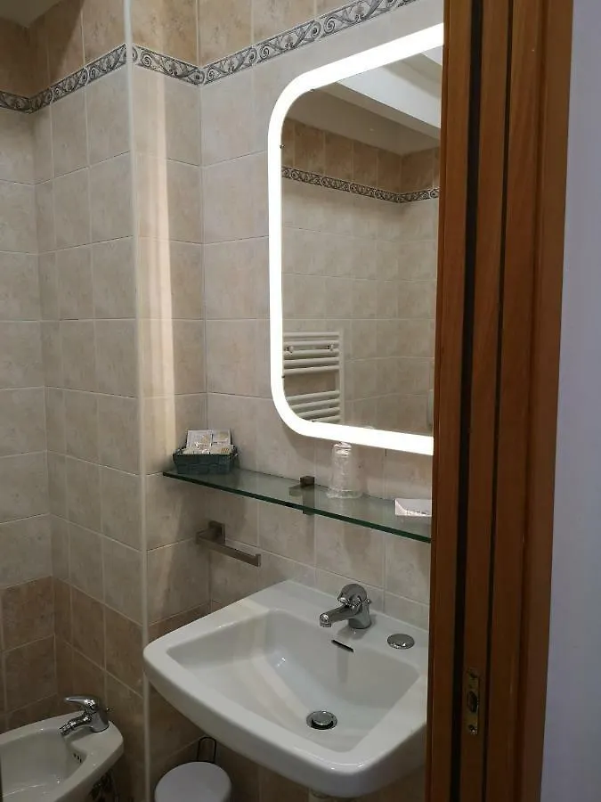Albergo Felice Sottomarina 0*,  Itália